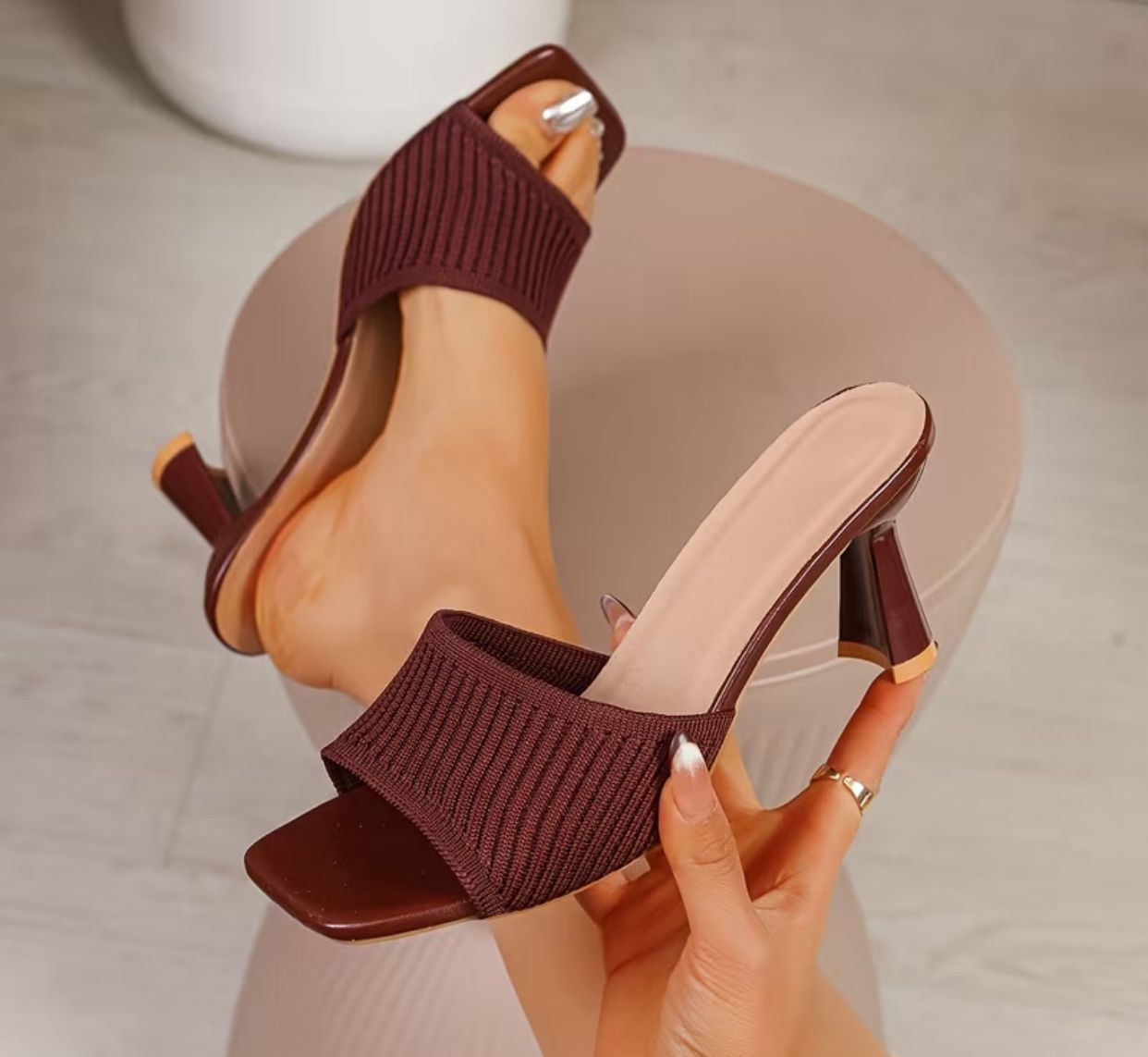 Chunky heeled knitted fashion