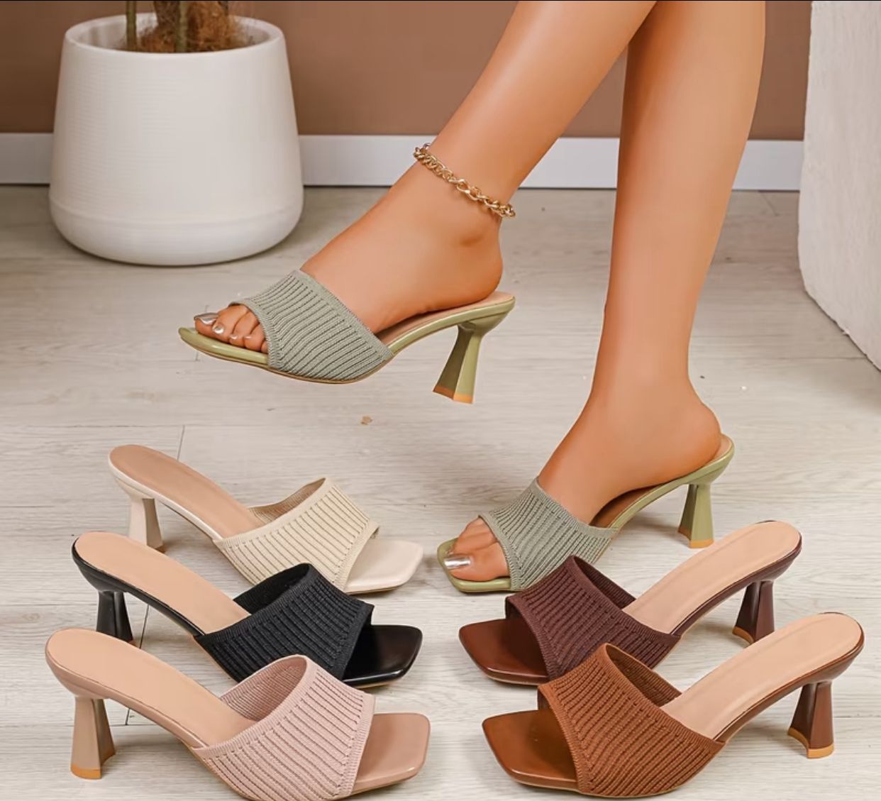 Chunky heeled knitted fashion