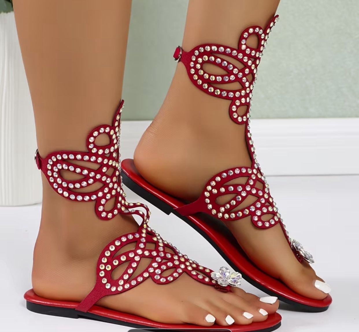 Round toe thong sandals for women