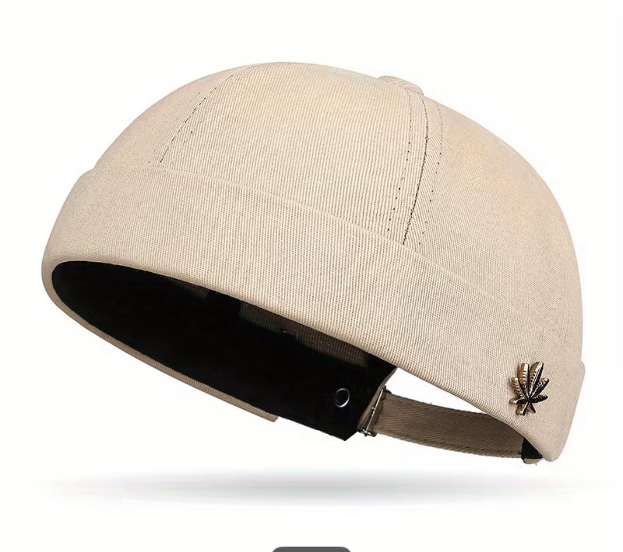 Four Seasons New Maple Leaf Metal Logo Brimless Tang Cap For Men and Women