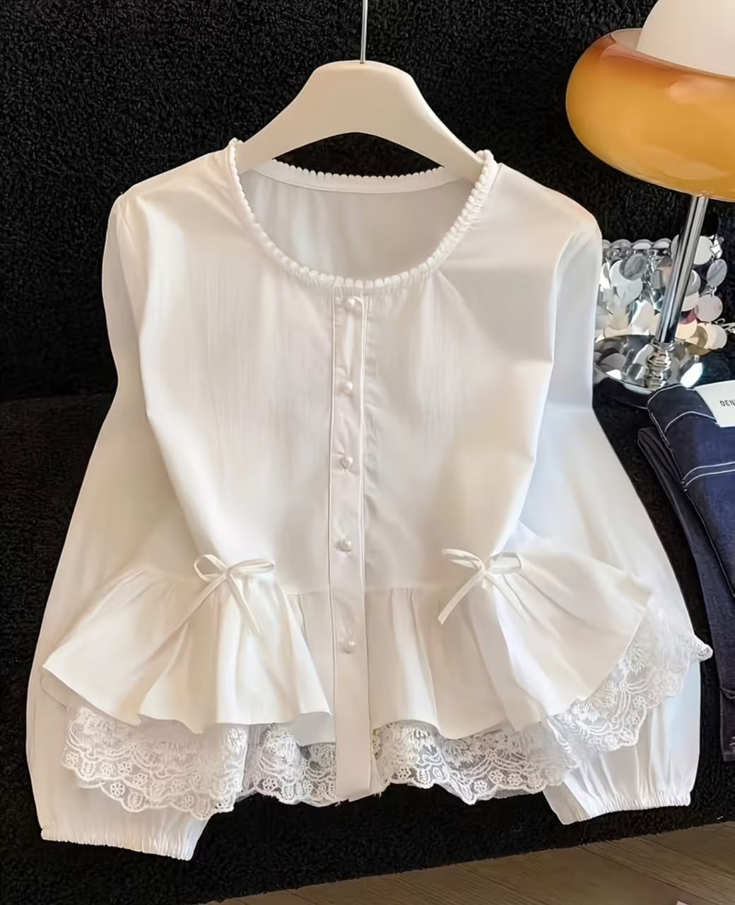 Fashion Lace Trimmed Long Sleeve Top