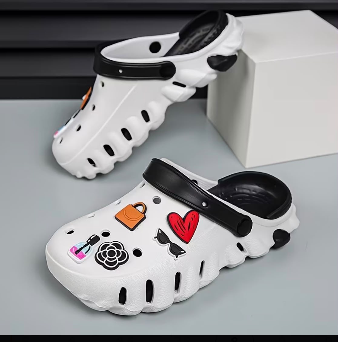 Women Versatile Casual Crocs