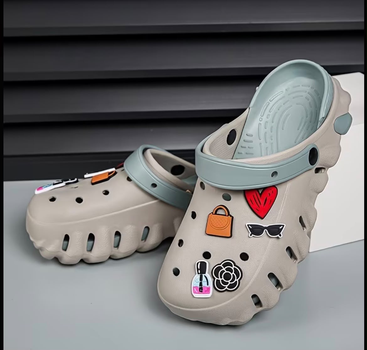 Women Versatile Casual Crocs