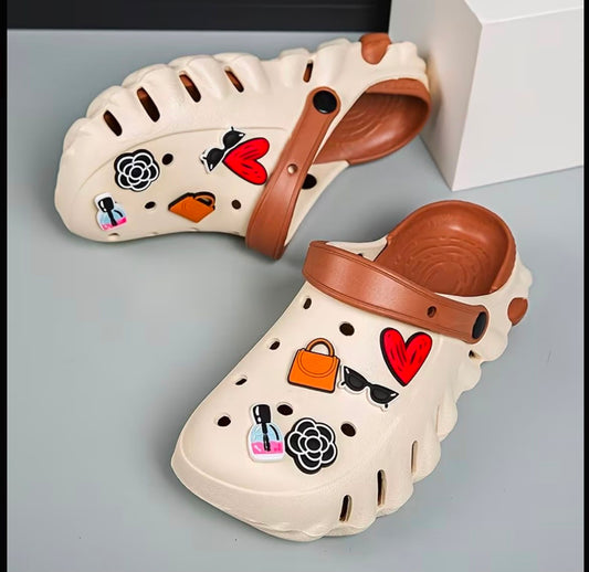 Women Versatile Casual Crocs