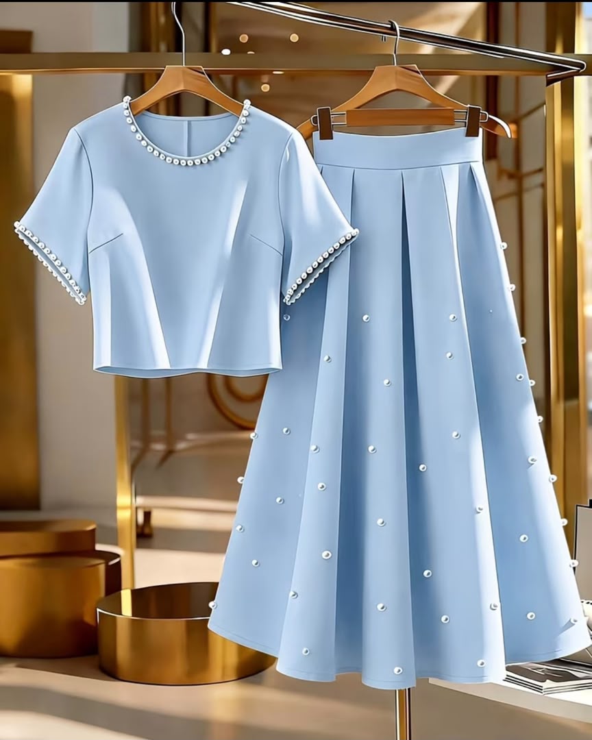 Women's Round Neck Faux Short Sleeve Top With Pleated Skirt